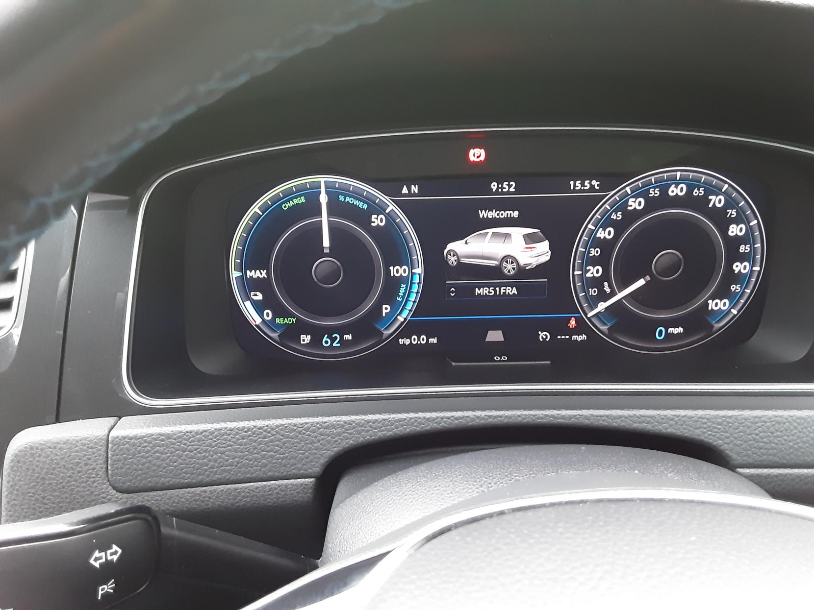 Volkswagen e-Golf 35.8kWh e-Golf Hatchback 5dr Electric Auto (136 ps)