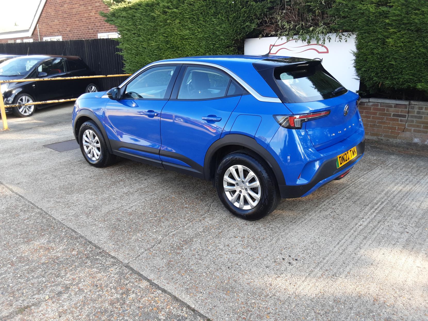Vauxhall Mokka Electric 50kWh SE Premium SUV 5dr Electric Auto (136 ps)
