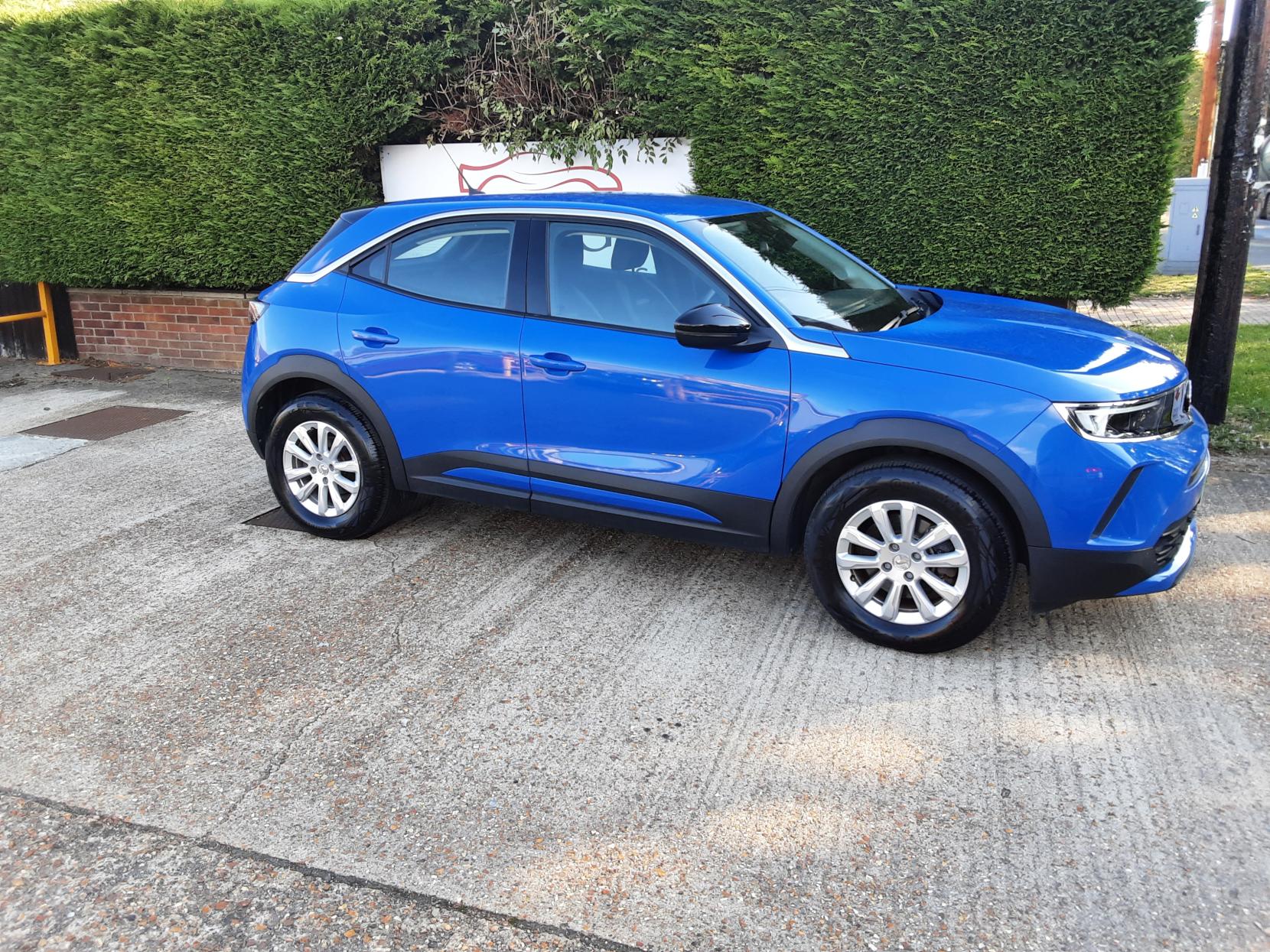 Vauxhall Mokka Electric 50kWh SE Premium SUV 5dr Electric Auto (136 ps)