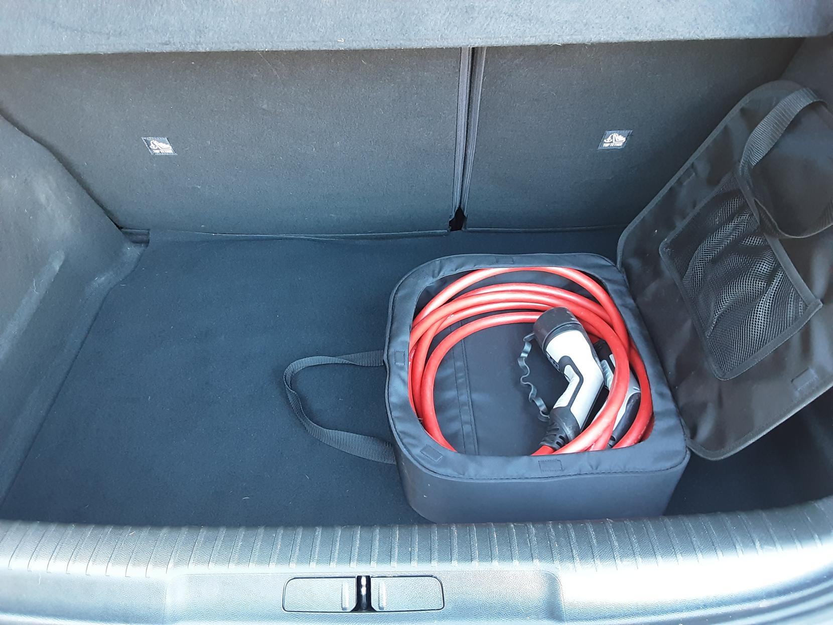 Vauxhall Mokka Electric 50kWh SE Premium SUV 5dr Electric Auto (136 ps)