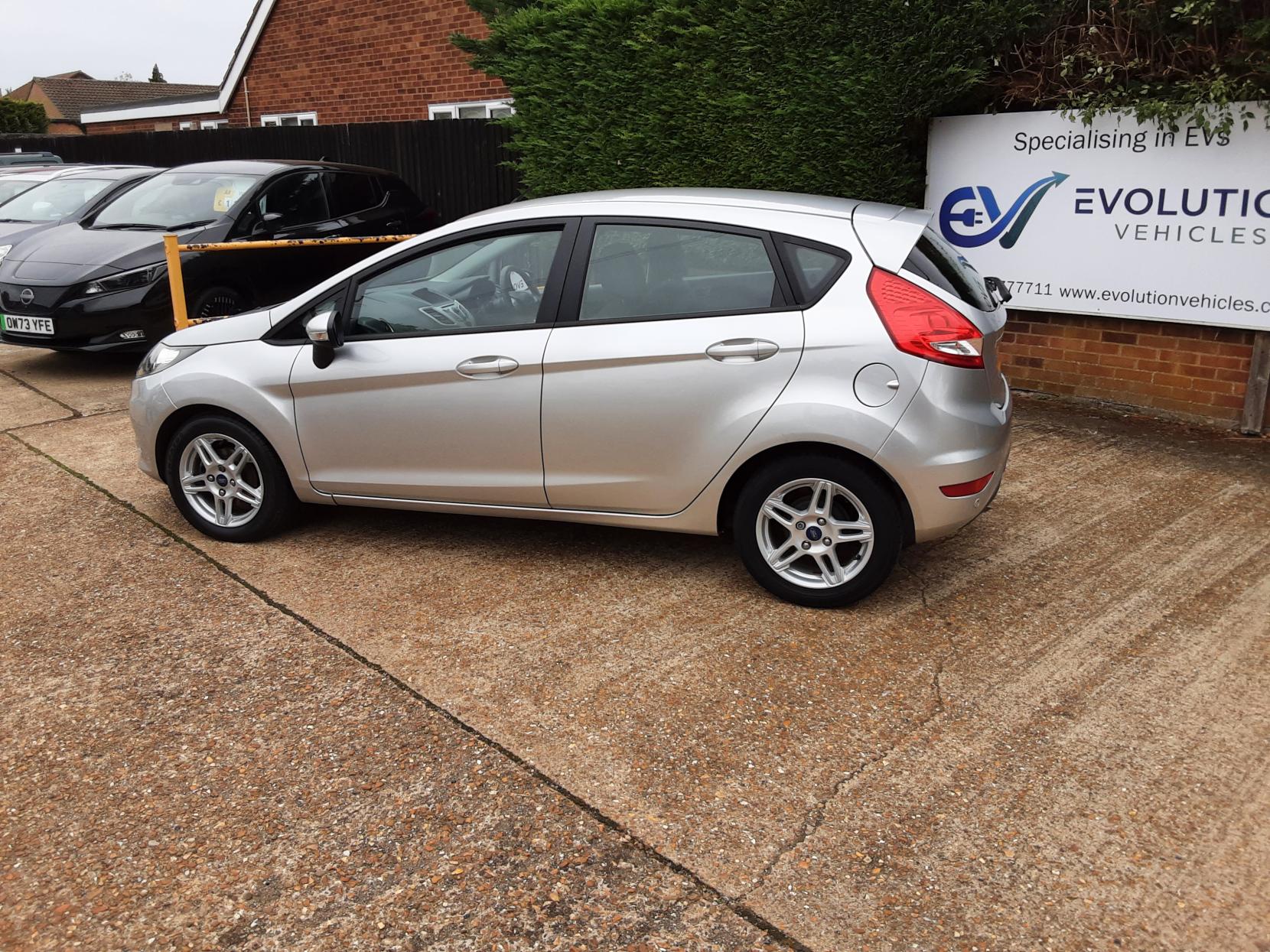 Ford Fiesta 1.25 Edge Hatchback 5dr Petrol Manual (129 g/km, 81 bhp)