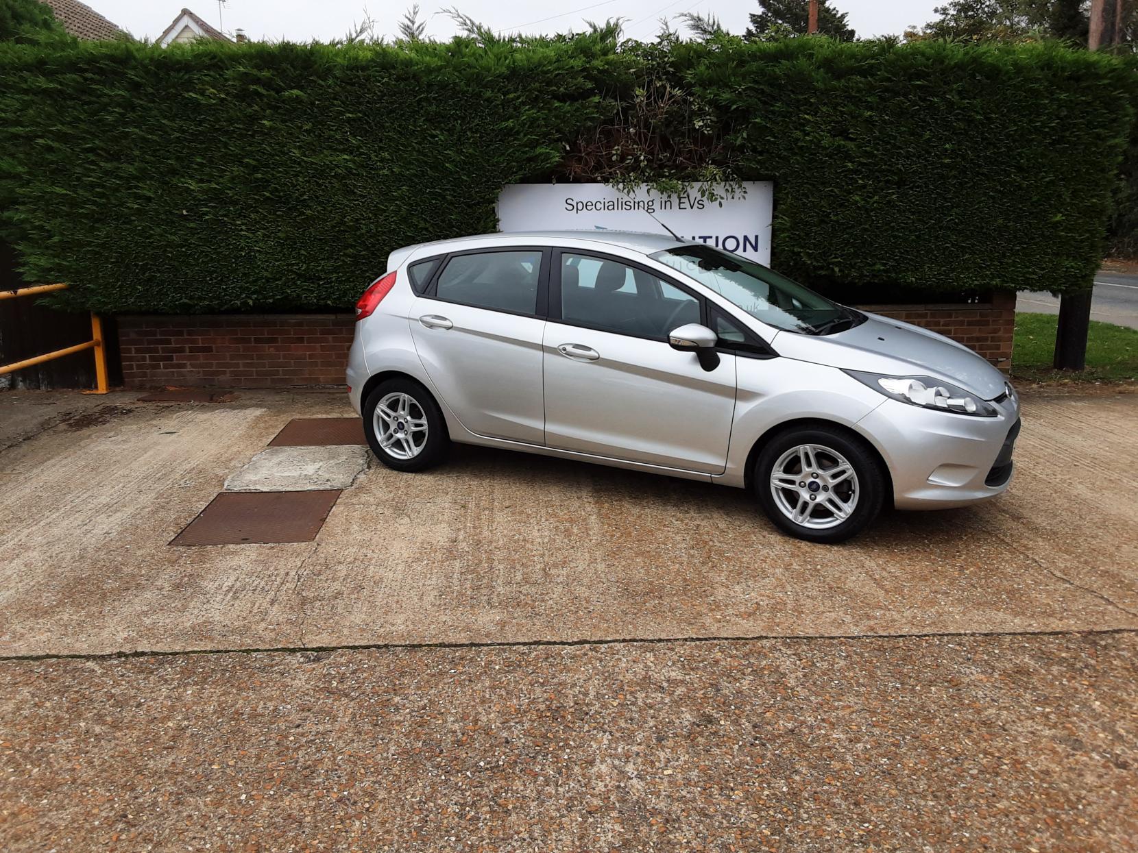Ford Fiesta 1.25 Edge Hatchback 5dr Petrol Manual (129 g/km, 81 bhp)