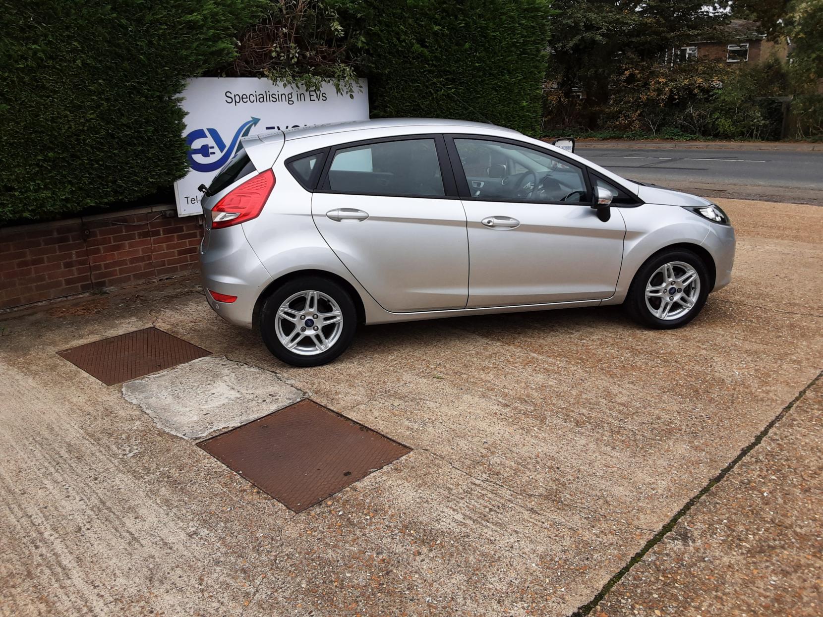 Ford Fiesta 1.25 Edge Hatchback 5dr Petrol Manual (129 g/km, 81 bhp)