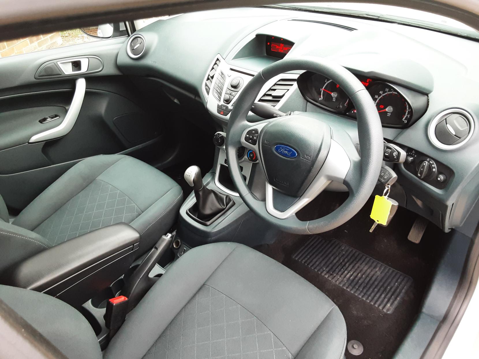 Ford Fiesta 1.25 Edge Hatchback 5dr Petrol Manual (129 g/km, 81 bhp)