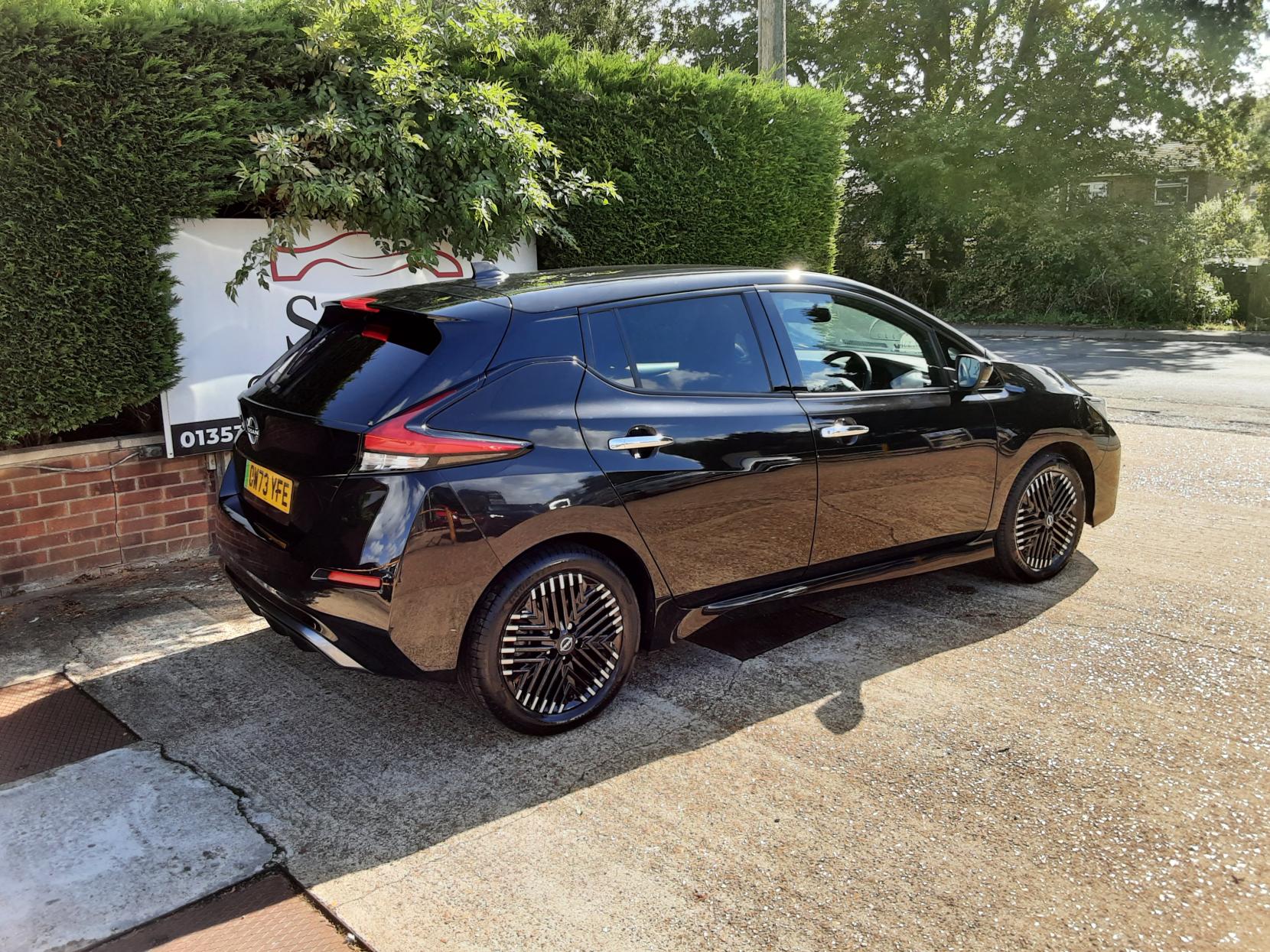 Nissan Leaf 39kWh Tekna Hatchback 5dr Electric Auto (150 ps)